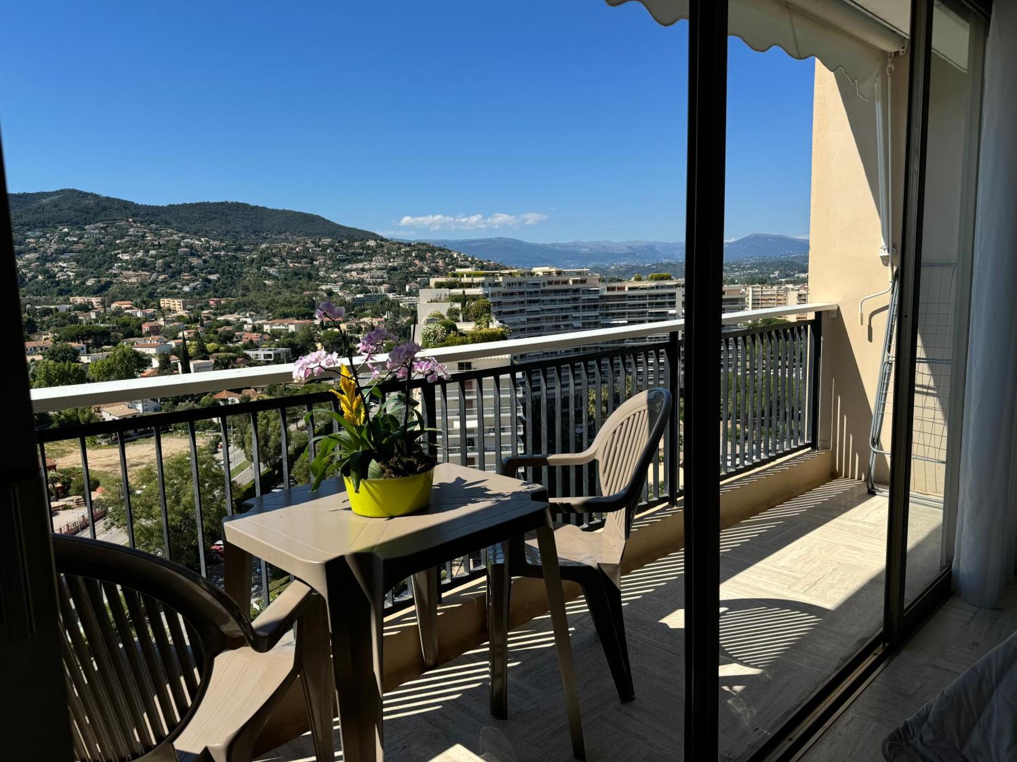 My Resid Appart Cannes Vue Marina Et Vue Montagne มองเดอลิเยอลานาปูล ภายนอก รูปภาพ